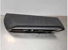 Recambio de rejilla aireadora para peugeot 3008 allure referencia OEM IAM 9814075577   2