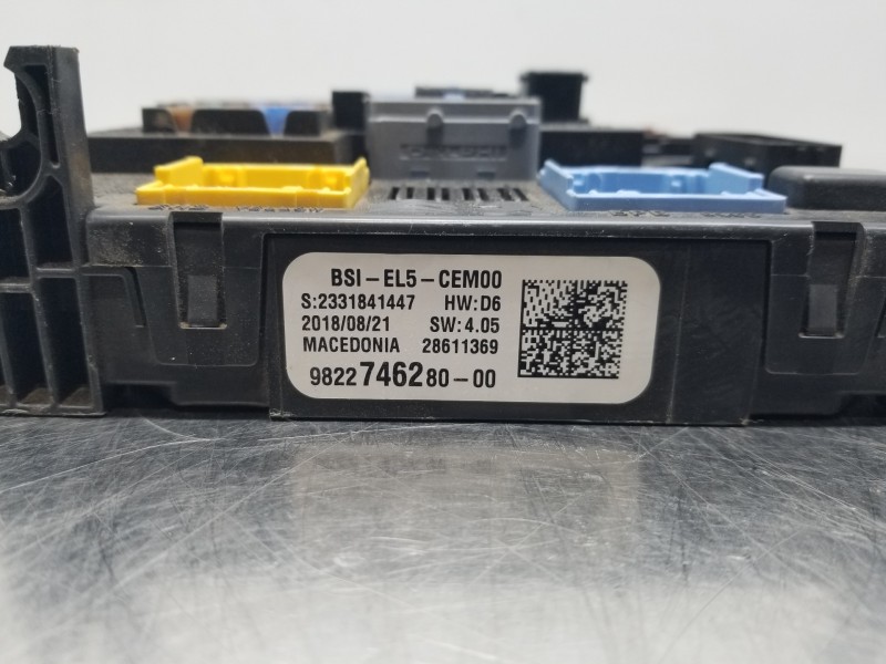 Recambio de caja reles / fusibles para citroen spacetourer autobus referencia OEM IAM 9822746280 1617016280 9822746280