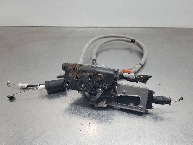 Recambio de cerradura puerta lateral izquierda para citroen spacetourer autobus referencia OEM IAM 9808417680  