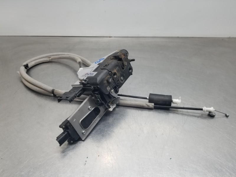 Recambio de cerradura puerta lateral derecha para citroen spacetourer autobus referencia OEM IAM 9808417580  