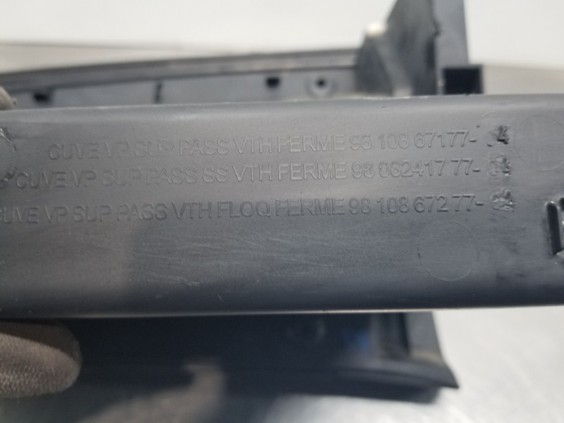Recambio de guantera para citroen spacetourer autobus referencia OEM IAM 98082417ZD  
