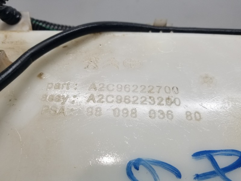 Recambio de deposito limpia para citroen spacetourer autobus referencia OEM IAM 9809803680  