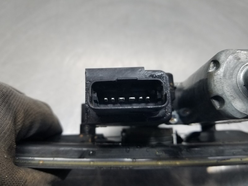 Recambio de elevalunas delantero derecho para citroen spacetourer autobus referencia OEM IAM 9809327780  