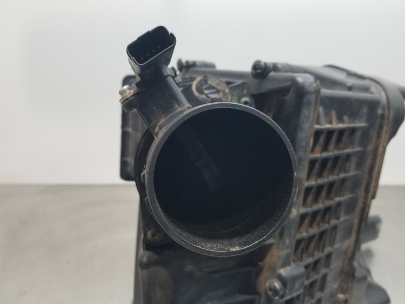 Recambio de filtro aire para citroen spacetourer autobus referencia OEM IAM 9676423480  