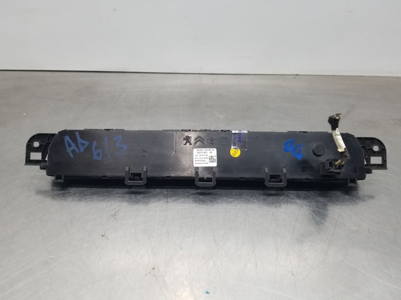 Recambio de mando calefaccion / aire acondicionado para citroen spacetourer autobus referencia OEM IAM 98081728ZD  