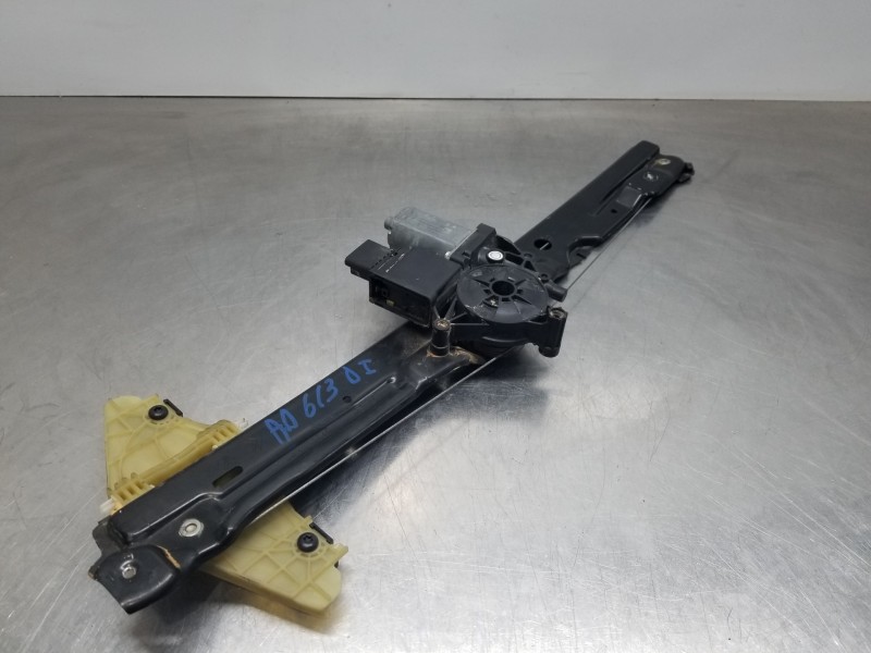 Recambio de elevalunas delantero izquierdo para citroen spacetourer autobus referencia OEM IAM 9808388580  