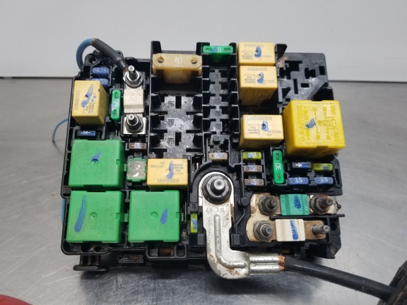 Recambio de caja reles / fusibles para citroen spacetourer autobus referencia OEM IAM 9804848180  