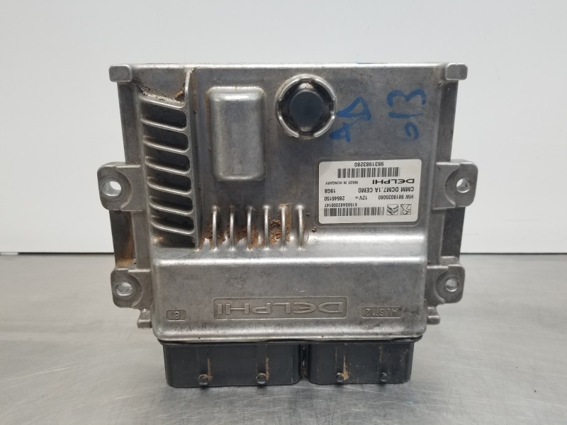 Recambio de centralita motor uce para citroen spacetourer autobus referencia OEM IAM 9831983280  