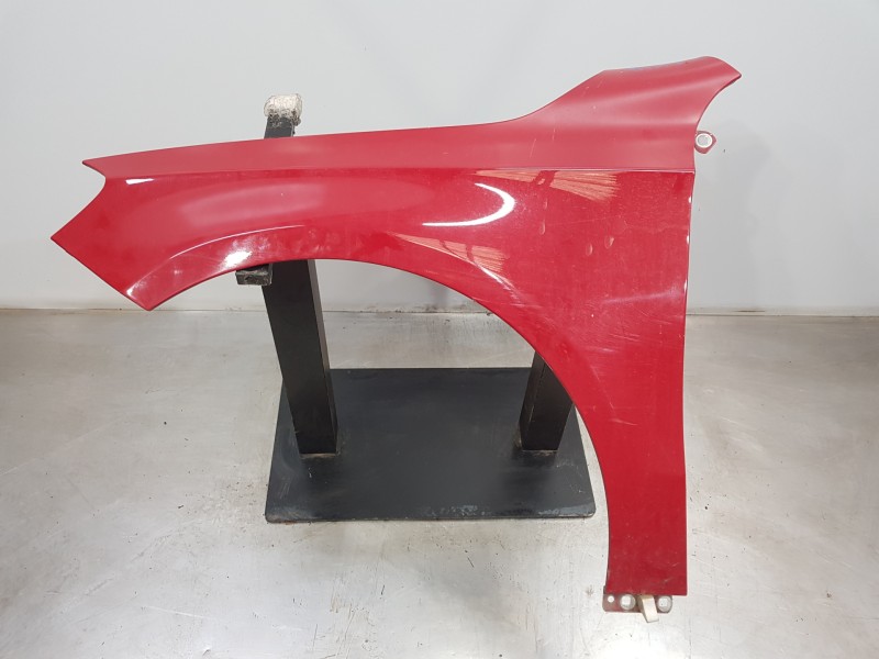 Recambio de aleta delantera izquierda para mercedes clase a (w176) design referencia OEM IAM A1768810101  