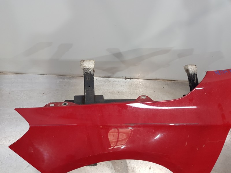 Recambio de aleta delantera izquierda para mercedes clase a (w176) design referencia OEM IAM A1768810101  