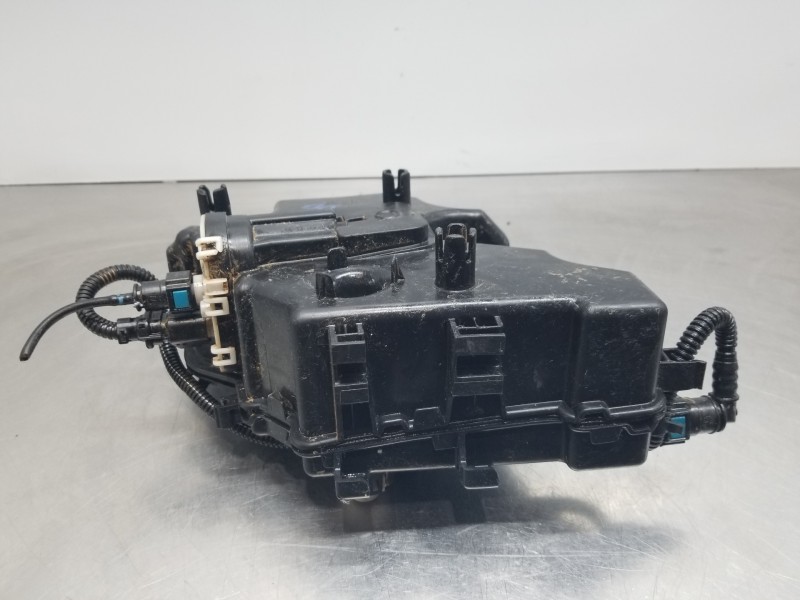 Recambio de deposito aditivo fap ( urea - adblue ) para citroen spacetourer autobus referencia OEM IAM 9806830680  