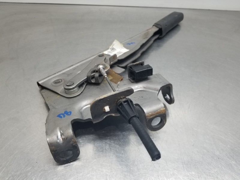 Recambio de palanca freno de mano para citroen spacetourer autobus referencia OEM IAM 9813087277  