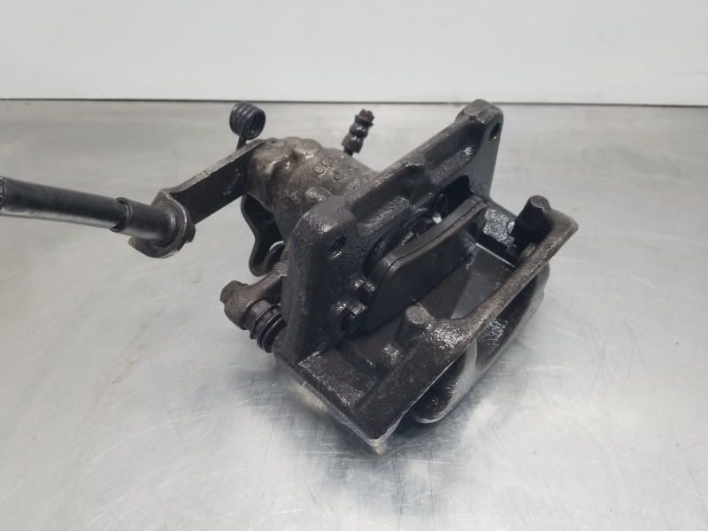 Recambio de pinza freno trasera izquierda para citroen spacetourer autobus referencia OEM IAM 9806477880  