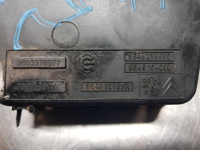 Recambio de soporte rueda repuesto para peugeot 807 style referencia OEM IAM 9649104080  