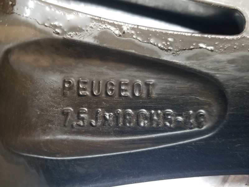 Recambio de llanta para peugeot 3008 allure referencia OEM IAM 9809687377  