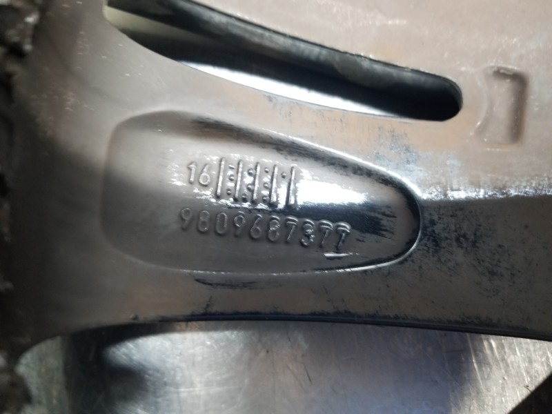 Recambio de llanta para peugeot 3008 allure referencia OEM IAM 9809687377  