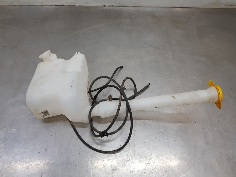 Recambio de deposito limpia para renault master iii furgón referencia OEM IAM 289101394R  