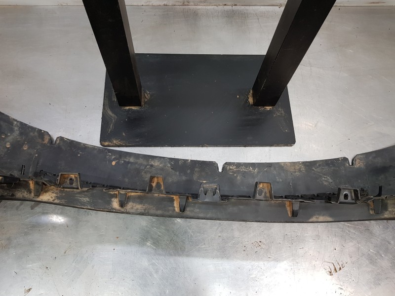 Recambio de paragolpes delantero para renault master iii furgón referencia OEM IAM 620104124X  