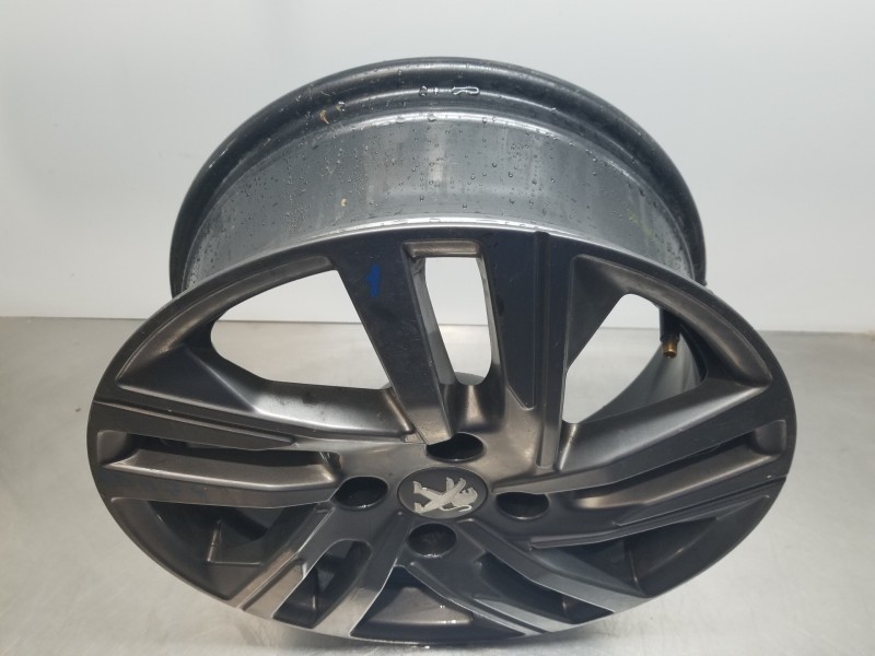 Recambio de llanta para peugeot 208 (p2) puretech referencia OEM IAM 9829566277  