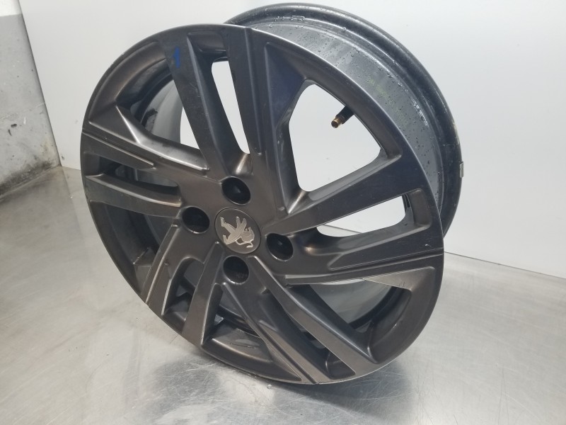 Recambio de llanta para peugeot 208 (p2) puretech referencia OEM IAM 9829566277  