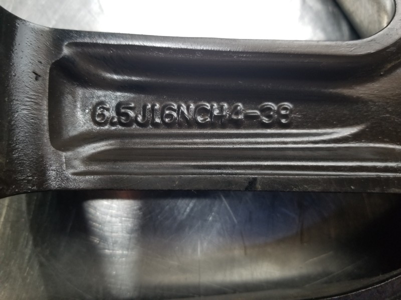 Recambio de llanta para peugeot 208 (p2) puretech referencia OEM IAM 9829566277  