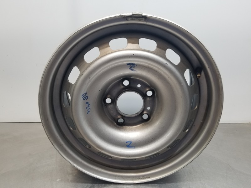 Recambio de llanta para peugeot partner standard 600kg referencia OEM IAM 9832762477  