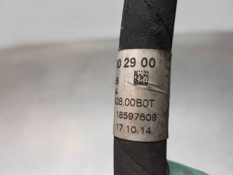 Recambio de tubos aire acondicionado para mercedes clase c (w205) lim. bluetec referencia OEM IAM A2058302900  