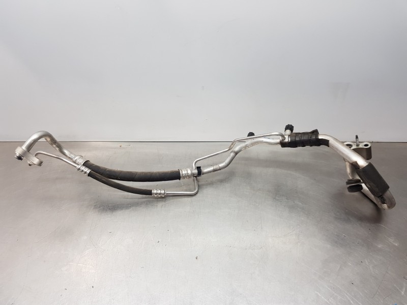 Recambio de tubos aire acondicionado para mercedes clase c (w205) lim. bluetec referencia OEM IAM A2058301600  