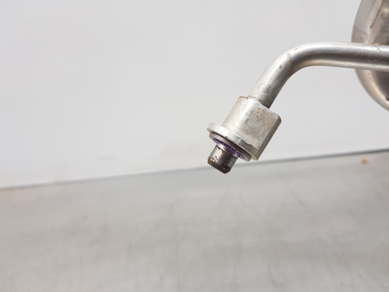 Recambio de tubos aire acondicionado para mercedes clase c (w205) lim. bluetec referencia OEM IAM A2058301600  
