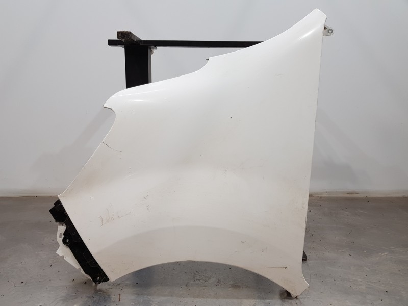 Recambio de aleta delantera izquierda para renault master iii furgón referencia OEM IAM 631013582R  