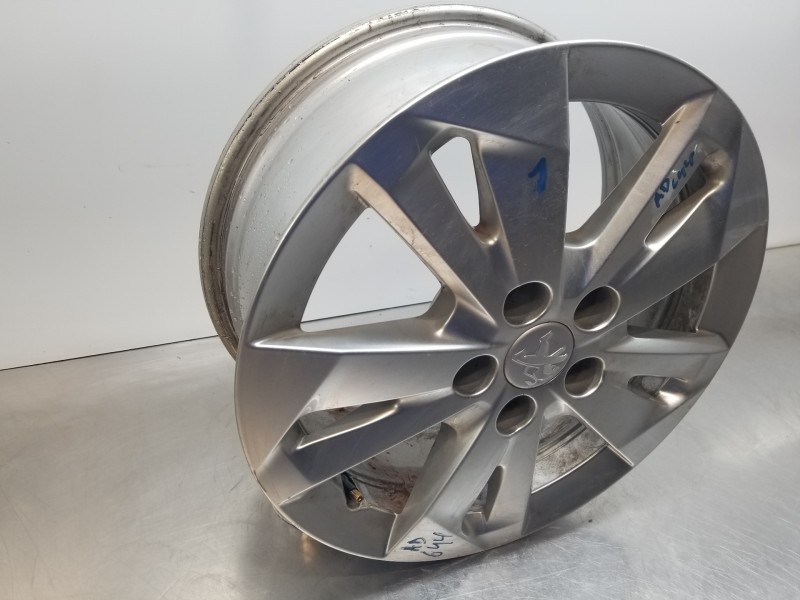 Recambio de llanta para peugeot rifter acces referencia OEM IAM 9816963177  