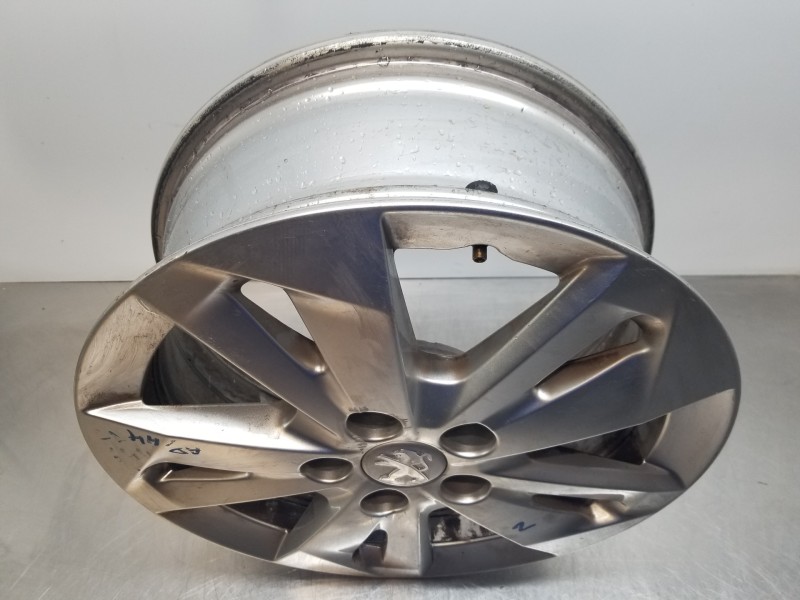 Recambio de llanta para peugeot rifter acces referencia OEM IAM 9816963177  