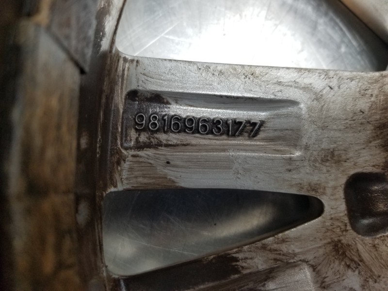 Recambio de llanta para peugeot rifter acces referencia OEM IAM 9816963177  