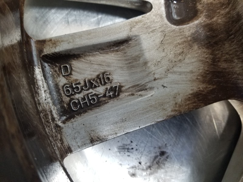 Recambio de llanta para peugeot rifter acces referencia OEM IAM 9816963177  