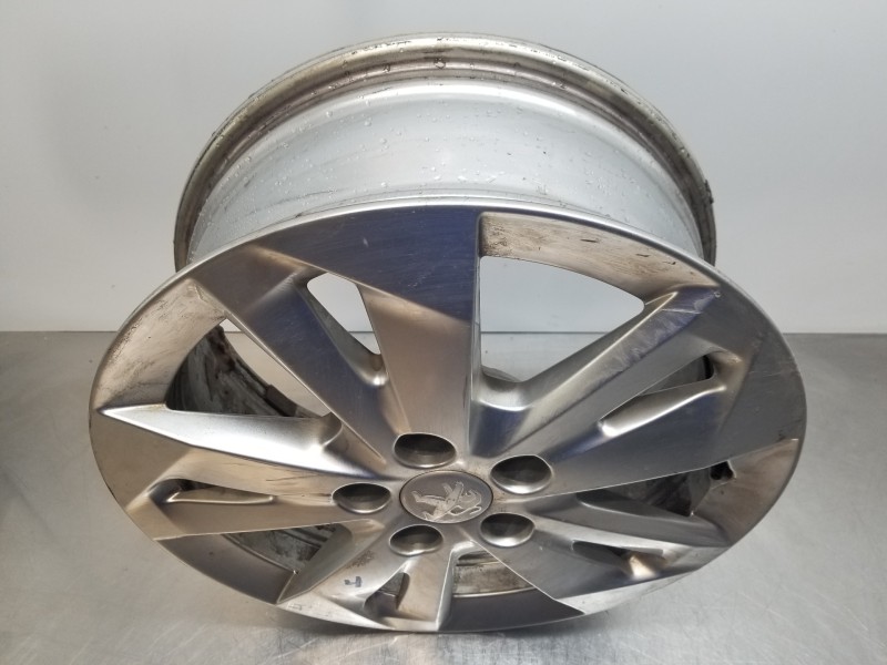 Recambio de llanta para peugeot rifter acces referencia OEM IAM 9816963177  