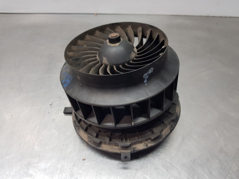 Recambio de motor calefaccion para mercedes clase c (w205) lim. bluetec referencia OEM IAM A0999060312 0130309001 