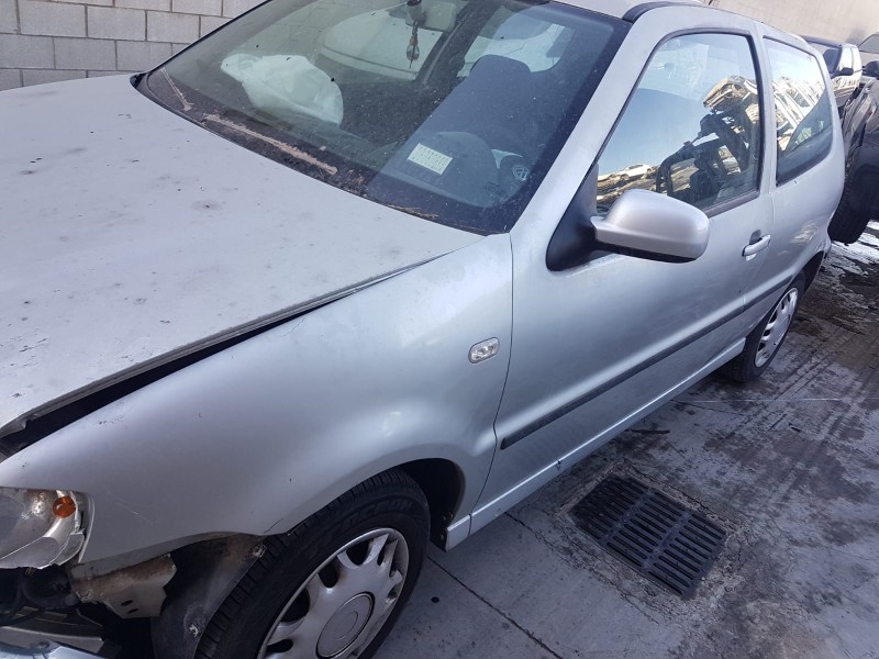 volkswagen polo berlina (6n2) del año 2001