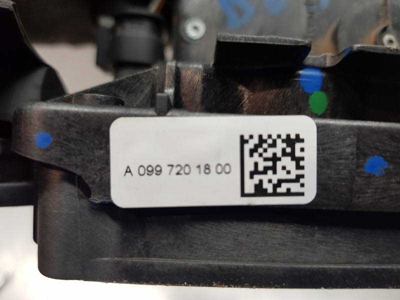 Recambio de cerradura puerta delantera derecha para mercedes clase c (w205) lim. bluetec referencia OEM IAM A0997201800  