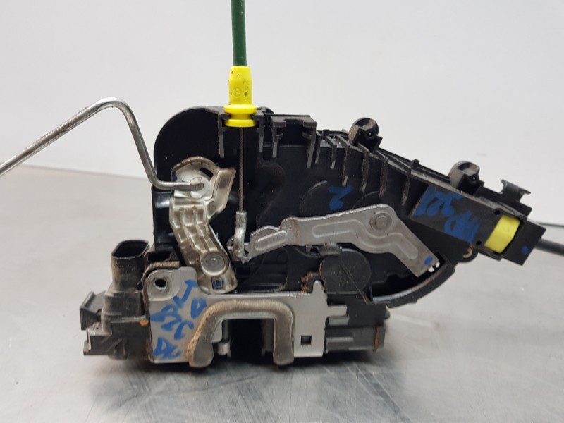 Recambio de cerradura puerta delantera izquierda para mercedes clase c (w205) lim. bluetec referencia OEM IAM A0997202300  