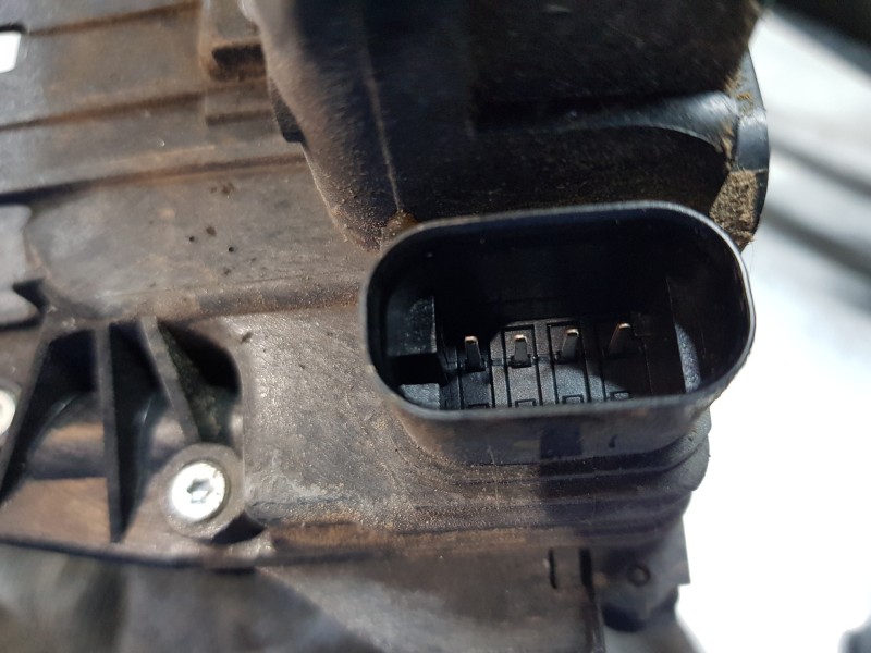 Recambio de cerradura puerta delantera izquierda para mercedes clase c (w205) lim. bluetec referencia OEM IAM A0997202300  