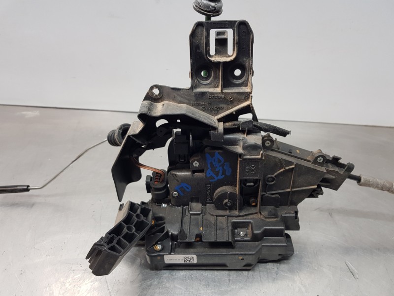 Recambio de cerradura puerta trasera derecha para mercedes clase c (w205) lim. bluetec referencia OEM IAM A0997303800  