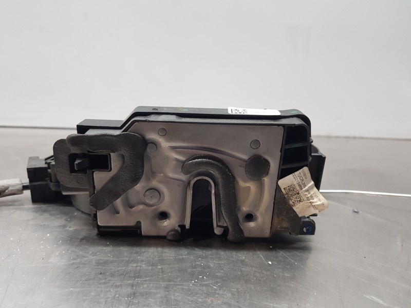 Recambio de cerradura puerta trasera izquierda para mercedes clase c (w205) lim. bluetec referencia OEM IAM A0997303700  