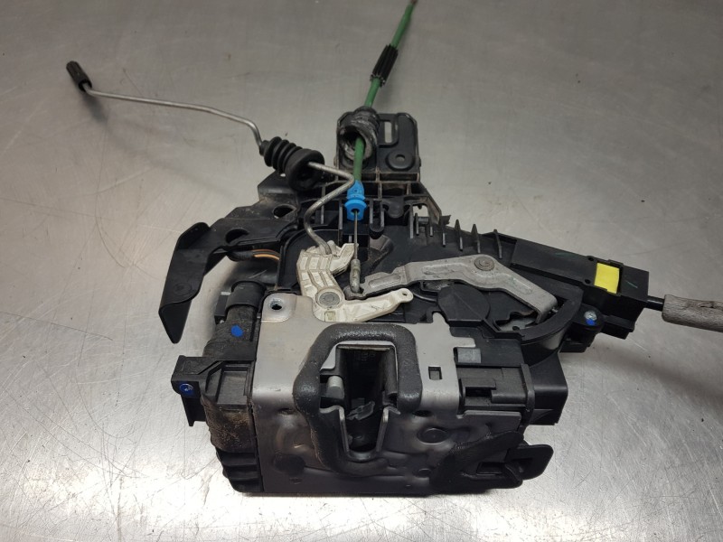 Recambio de cerradura puerta trasera izquierda para mercedes clase c (w205) lim. bluetec referencia OEM IAM A0997303700  