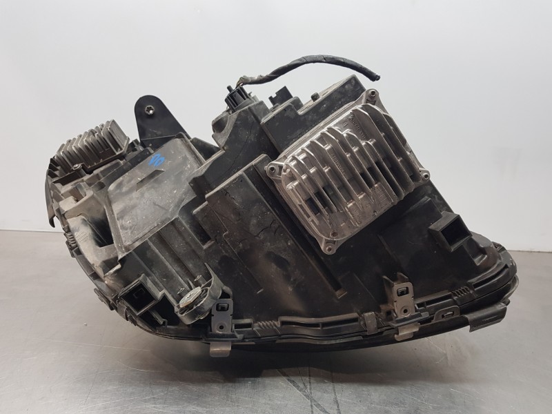 Recambio de faro izquierdo para mercedes clase c (w205) lim. bluetec referencia OEM IAM A2058203661 030128423304 