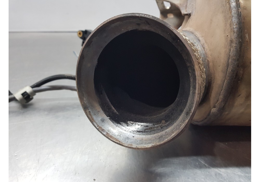 Recambio de filtro de particulas para mercedes clase c (w205) lim. bluetec referencia OEM IAM A2054908314 KT1286 PF0057