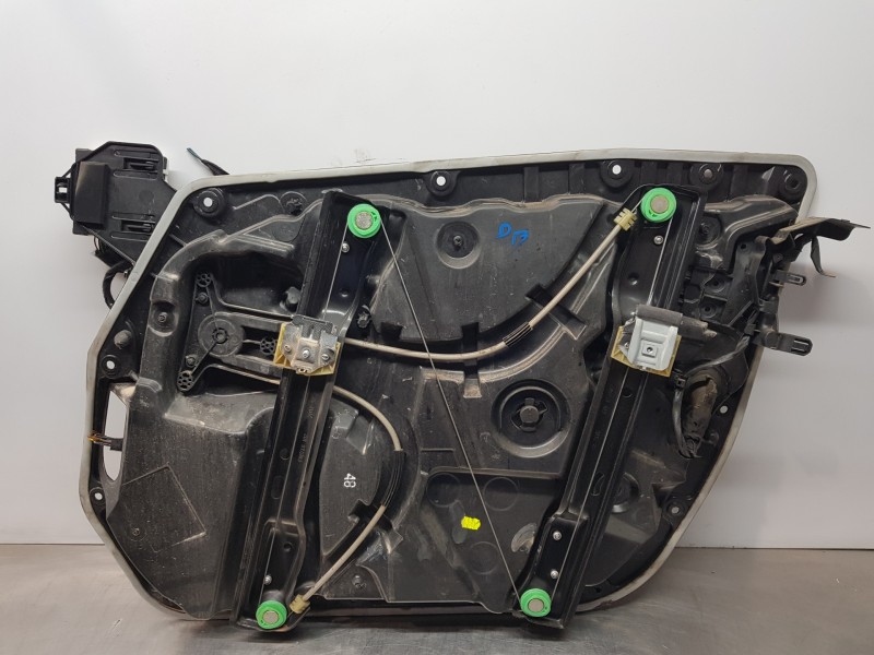 Recambio de elevalunas delantero izquierdo para mercedes clase c (w205) lim. bluetec referencia OEM IAM A2057209111  