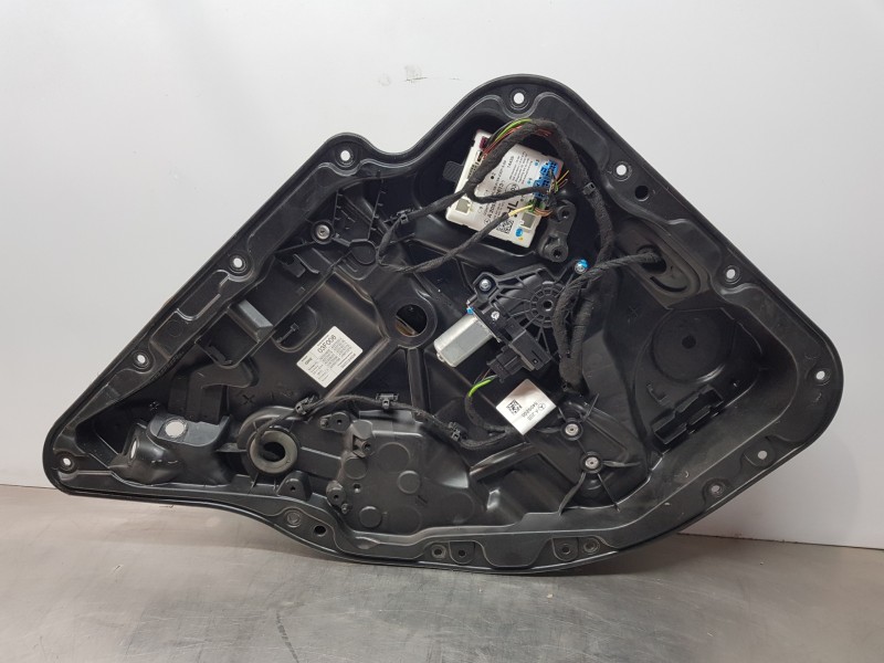 Recambio de elevalunas trasero izquierdo para mercedes clase c (w205) lim. bluetec referencia OEM IAM A2057307901  