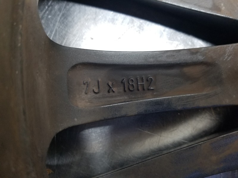 Recambio de llanta para hyundai tucson klass referencia OEM IAM 52910D7320  