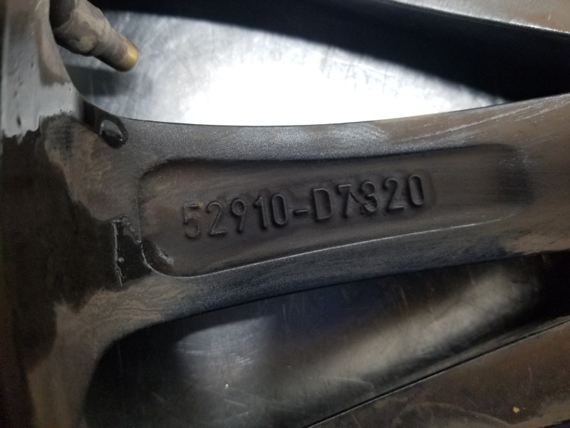 Recambio de llanta para hyundai tucson klass referencia OEM IAM 52910D7320  