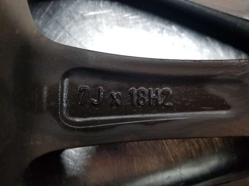 Recambio de llanta para hyundai tucson klass referencia OEM IAM 52910D7320  